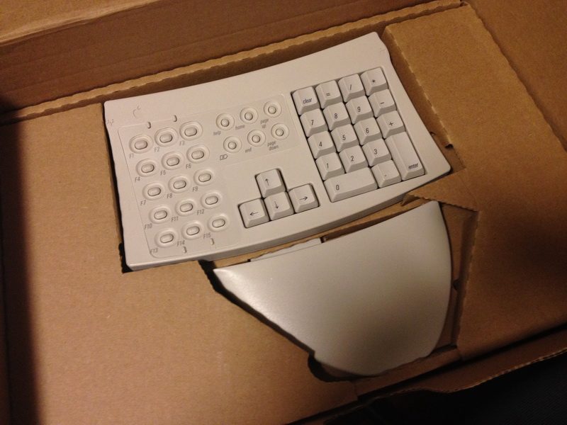 IMG_2908_resize.JPG : Apple Adjustable Keyboard + IMATE