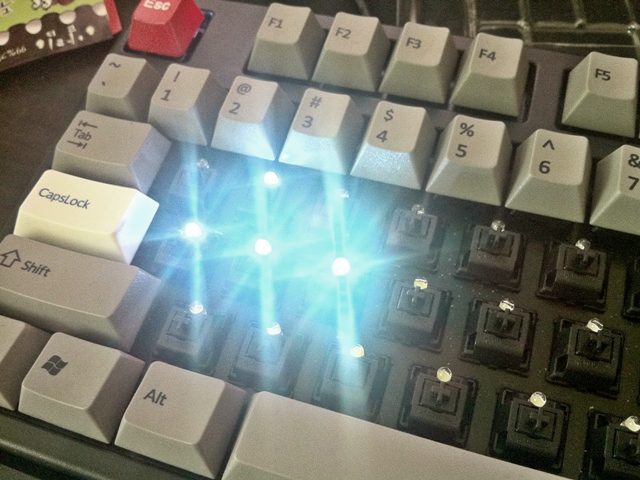 IMG_3555.JPG : 덕키 풀배열 화이트LED 흑축 DK-9008 Shine Linear 108 Keys