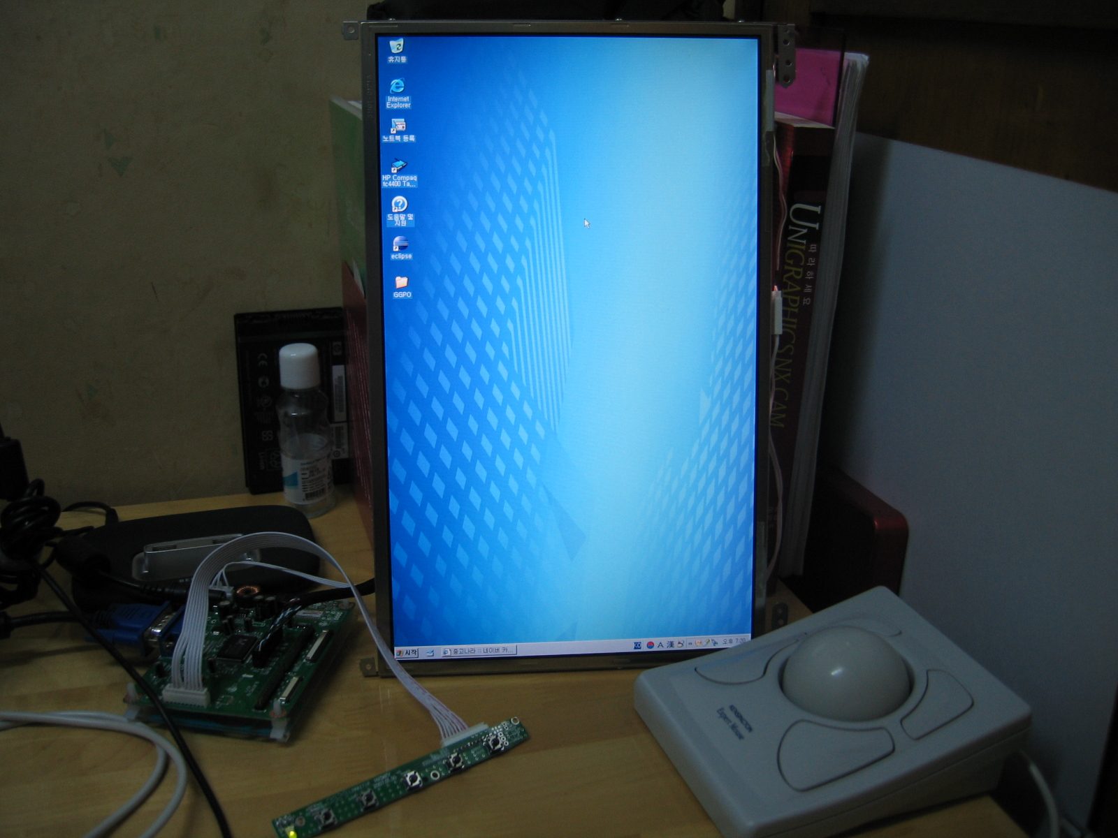 14LCD.jpg