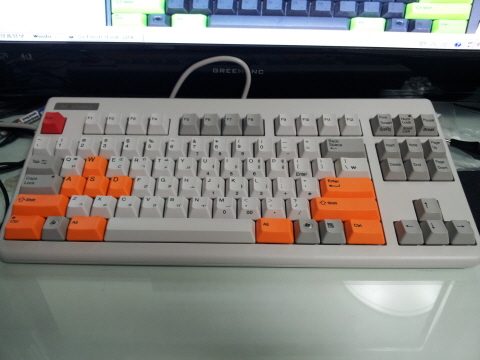 크기변환_키캡 착용.jpg : 리얼포스 균등 화이트 + 블루키캡 1set 판매합니다