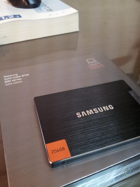 20111231_141526.jpg : [비키보드] 삼성 SSD 830 256G