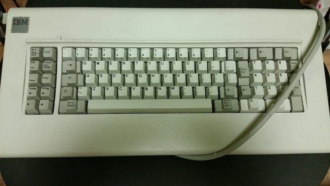 K IBM Model F 5150.jpg