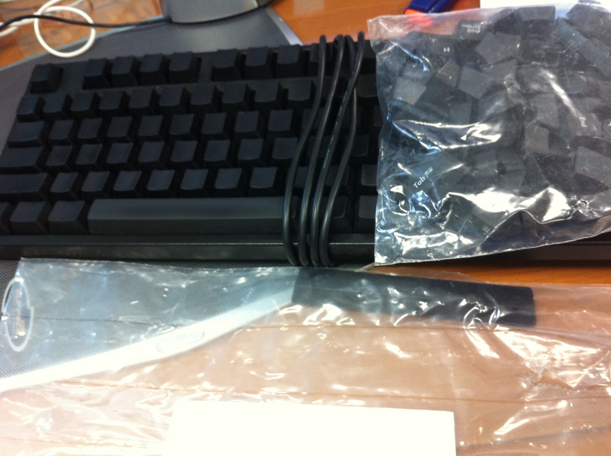 002.JPG : 마제 갈축 검정색 + 레오폴드 무각키캡