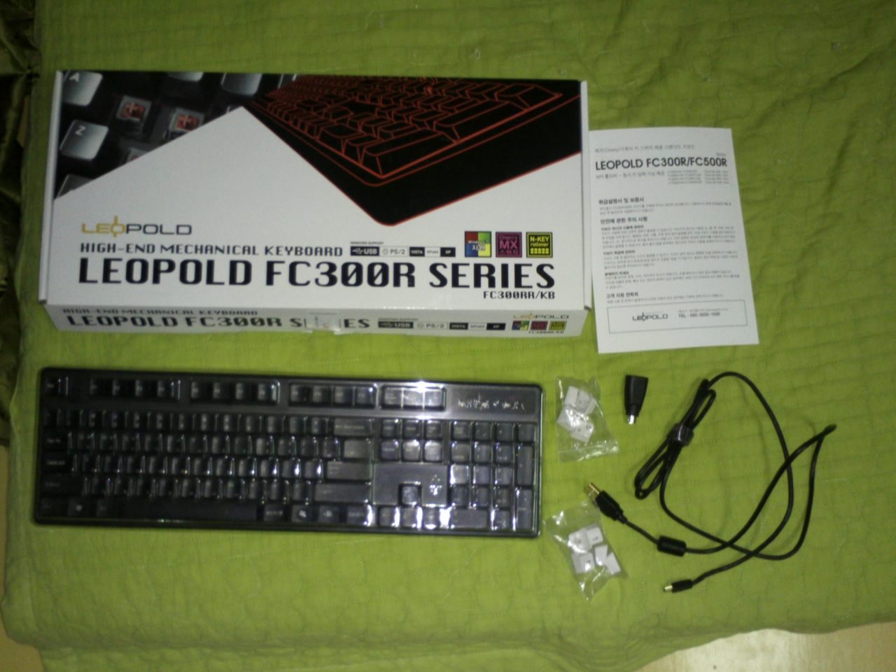 P121030_201132.jpg : 산토리니 청축+ 초록 노랑 키캡 or fc300r 적축 + 흰색키캡 판매합니다. P121030_201132.jpg : 산토리니 청축+ 초록 노랑 키캡 or fc300r 적축 + 흰색키캡 판매합니다.