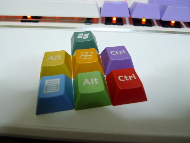 m__74d68b9ccecd96ac6b8be56766f67b79210551**1*22*4__m.jpg : 하단 1x 무지개 키캡