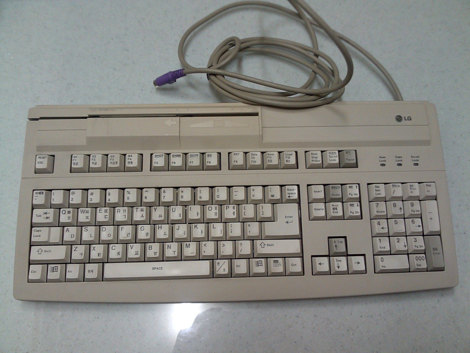 s_keyboard1.jpg