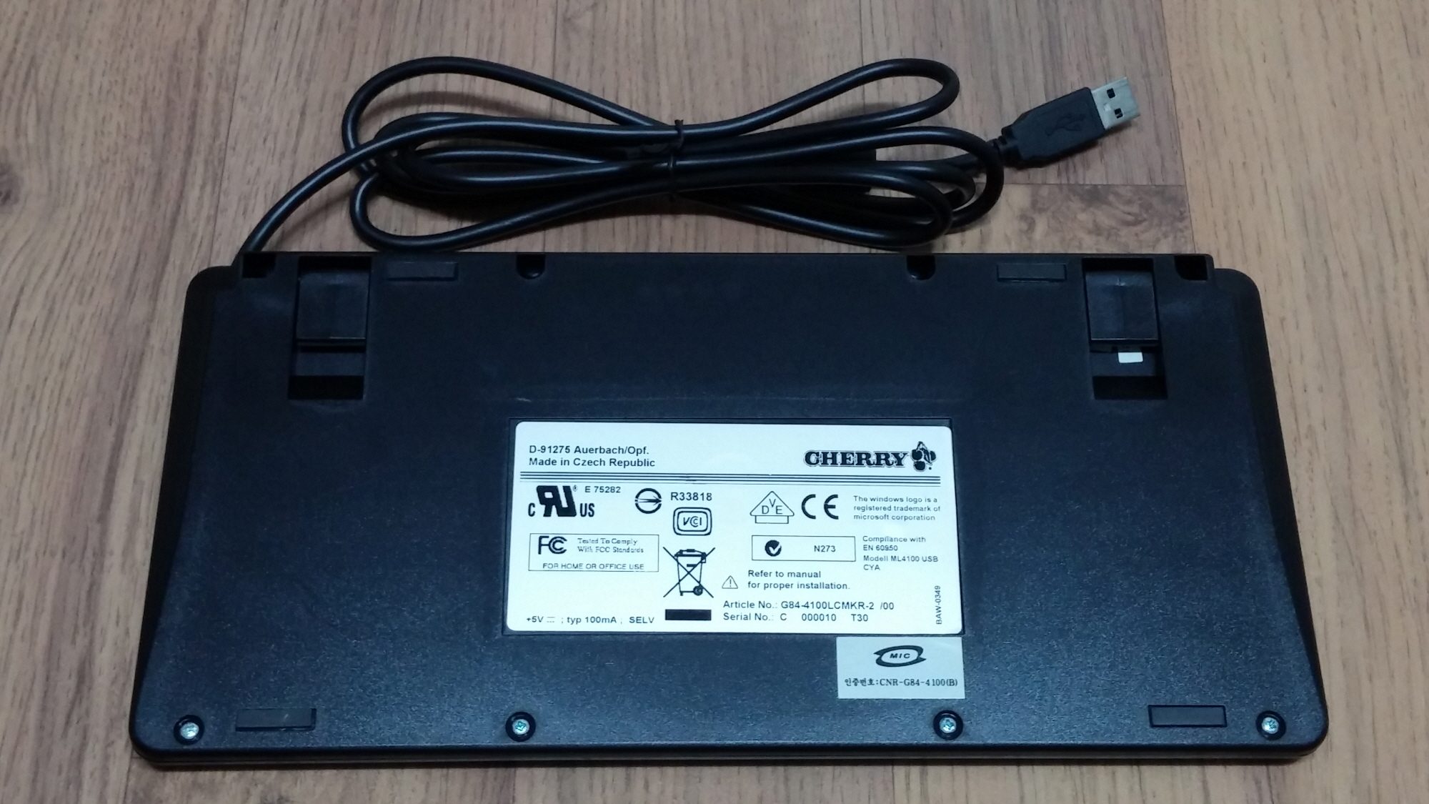 크기변환_20140914_233922.jpg : 체리 키보드 G84-4100 USB/PS2 겸용 판매