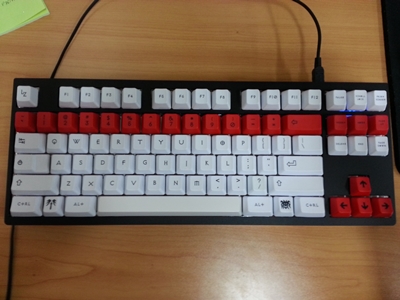 20131018_230621-001.jpg : 아크릴 변흑 55 키보드 판매합니다.