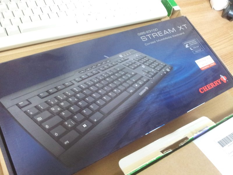 G85-23100.jpg : 각종 키보드 정리합니다. G85-23100.jpg : 각종 키보드 정리합니다.