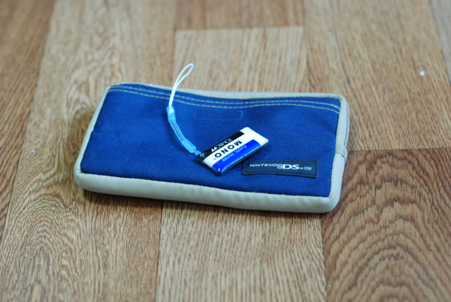 NINTENDO_pouch.png