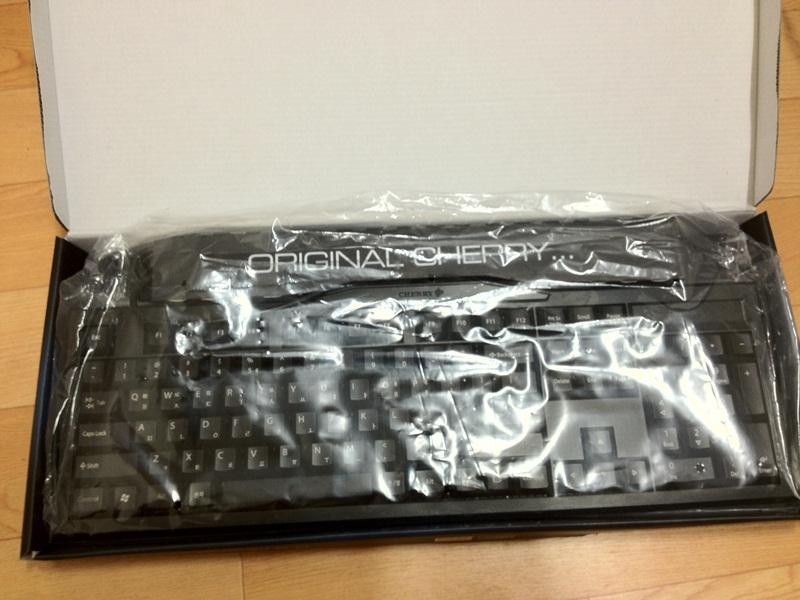 1347607082_P20120831_0[1].jpg : 체리 G80-3800 (LXBKO-2 청축) 일주일 사용