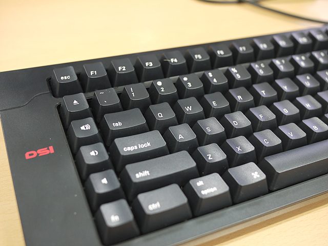 e05be8c9d279c4e3e2bf12340e18a631.jpg : 맥용 기계식 KB-MODMAC-U e05be8c9d279c4e3e2bf12340e18a631.jpg : 맥용 기계식 KB-MODMAC-U