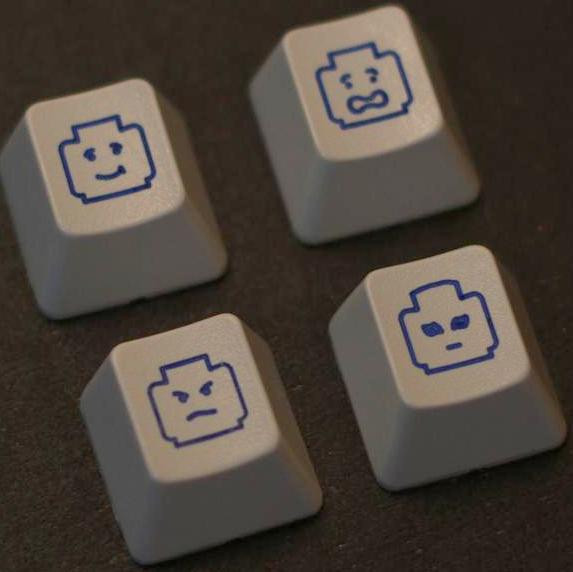 legohead_blue_1024x1024.jpg
