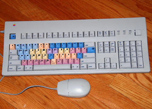 Apple_M3501.jpg
