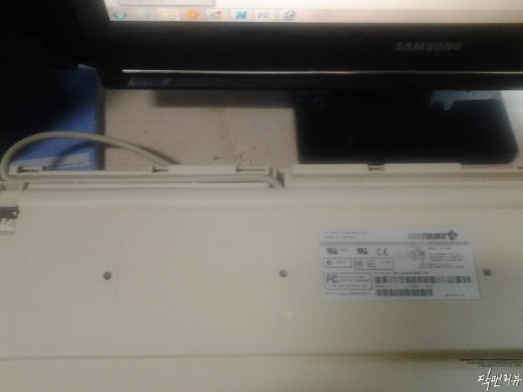 20130602_215845.jpg : [키보드]요즘 기계식 입문용과 커스텀용으로 최고? 아직도 팔리고 있는 전설의 구형 mx8000(LG전자 OEM)