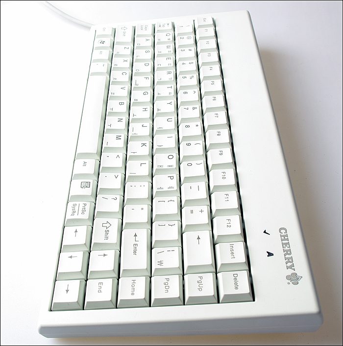 keyboard_long_side_wh.jpg