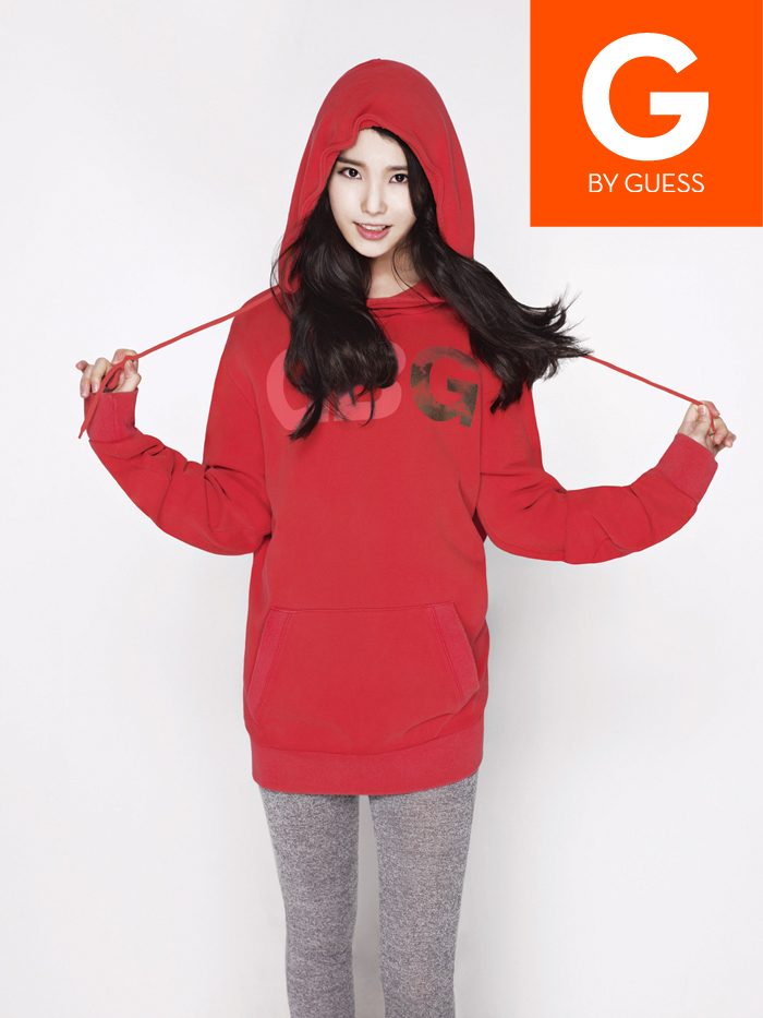 Gk5oSvD2tHBEj.jpg : 아이유 게스 화보