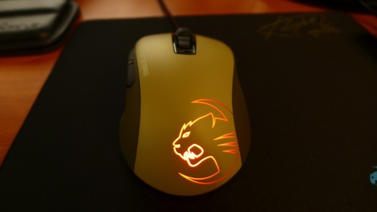 P1050077.jpg : ROCCAT 콘퓨어 밀리터리 지름샷 P1050077.jpg : ROCCAT 콘퓨어 밀리터리 지름샷