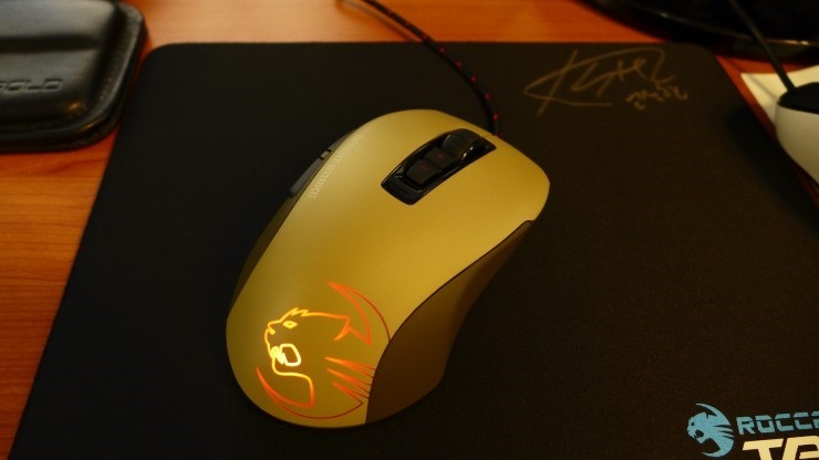 P1050101.jpg : ROCCAT 콘퓨어 밀리터리 지름샷 P1050101.jpg : ROCCAT 콘퓨어 밀리터리 지름샷
