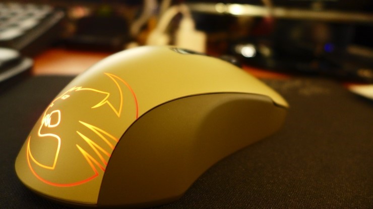 P1050100.jpg : ROCCAT 콘퓨어 밀리터리 지름샷 P1050100.jpg : ROCCAT 콘퓨어 밀리터리 지름샷
